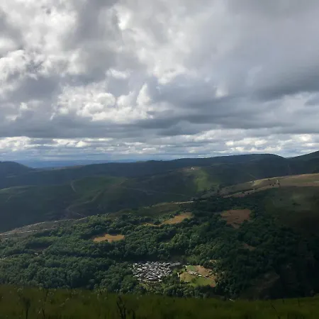 A Barreira -lar Da Cima- 아파트 *