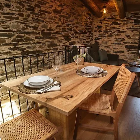 A Barreira -lar Da Cima- Apartment