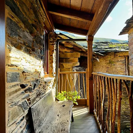 A Barreira -lar Da Cima- דירה